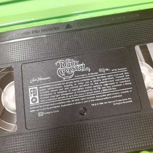 The Dark Crystal 1982 VHS Jim Henson Video Muppets Green Clamshell Fantasy Scifi - Picture 7 of 7